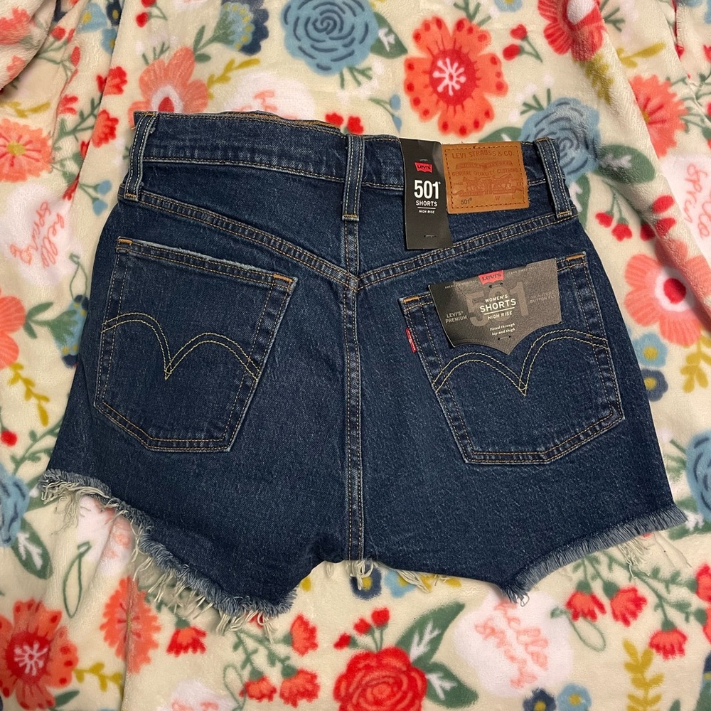 Levi’s 501 High Rise Jean Shorts Size 27